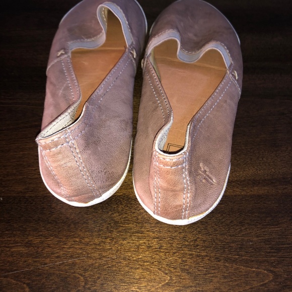 Frye Melanie Slip On Size 6.5 and 7 Grey Shoes - Picture 11 of 16
